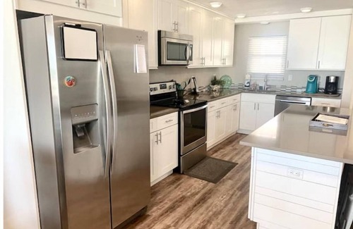 Daytona Beach Shores Condo | New.Beach Beauty. 2 bedroom.2 bathrooms.The Shores Club. Pool and Beach access.