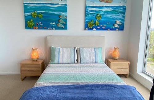Buddina Apartment | NEW BEACH Luxury 3B 2B unit - Ocean Views - 250m 2 BUDDINA BEACH!