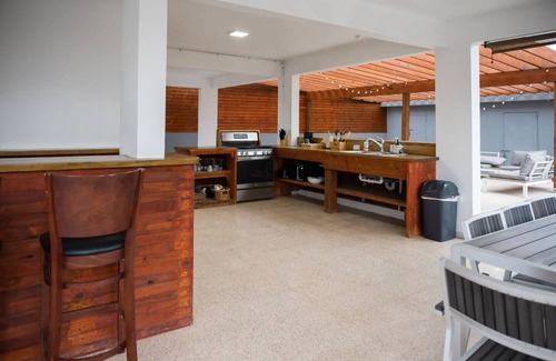 Aguirre House | NEW Beach, Restaurants and Pool 5 Bedrooms House