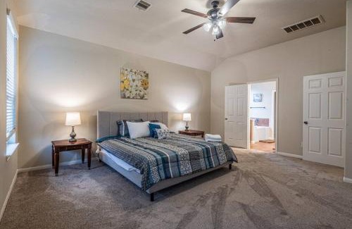 Barker House | New Beautiful 4/BR Vacation Home