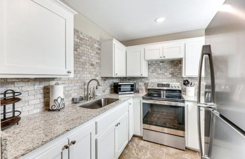 New Blaine Apartment | New Blaine Studio - Walk to Lake Dardanelle!