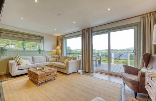Dalmally House | New Build Lodge With Stunning Views of Loch Awe