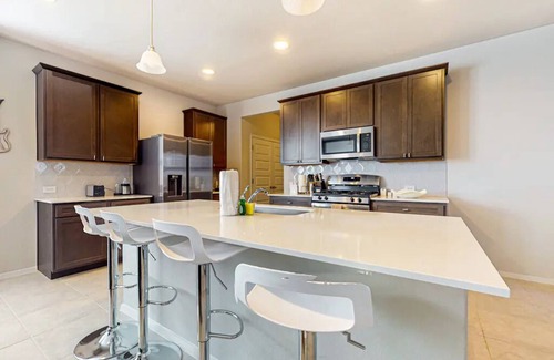 Travis County House | New Built Modern & Stylish Retreat Near Downtown