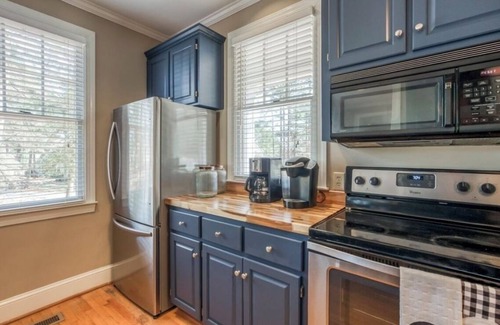 Lake Oconee House | New Charming 2-bedroom place in Great Waters!