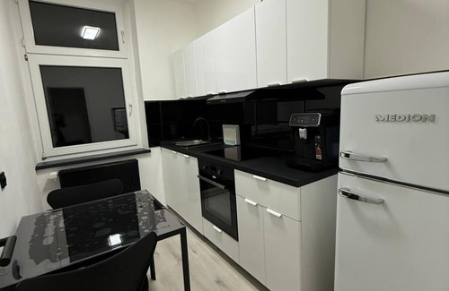 Frillendorf Apartment | New City Apartment Essen, near Messe/Airport DUS