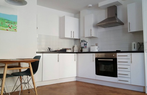 Newington Apartment | NEW cosy 1 Bed Apartment moments from Waterloo and Southwark