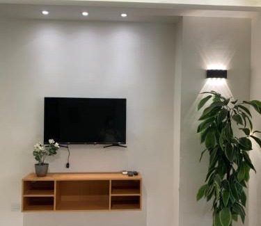 Heliopolis Apartment | New cozy apartment 10 minutes away from Cairo airport