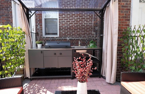 Queens Apartment | New Cozy Budget Studio with AC, High-speed Wi-Fi