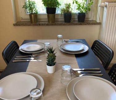 Spora Apartment | New cozy flat for 6 Pick fresh fruit from the garden