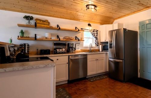 Ottertail Cabin | NEW Cozy Lakeside Retreat, Gorgeous Sunset Views and Firepit!