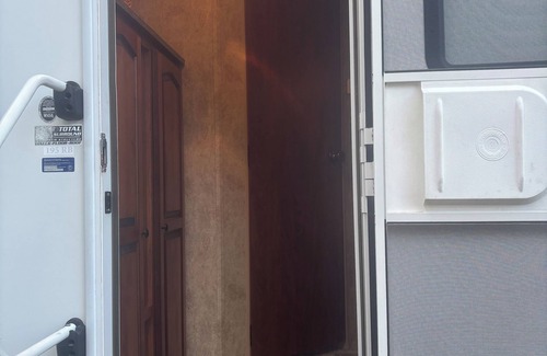 York House | NEW! Cozy RV with WiFi and AC in beautiful Bellingham