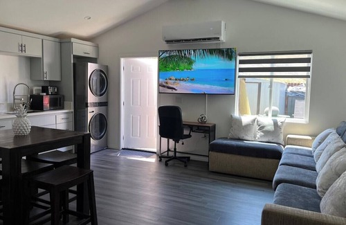 Harbor Gateway South House | New, cozy unit with Private outdoor area Fire Pit