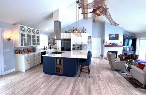 Lanesborough House | New Custom Home Meets Nature’s Splendor in This Stunning Berkshires Retreat