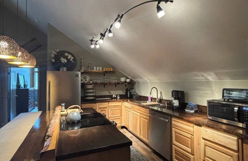 Steam Engine Meadows Condo | New Custom Log Condo Centrally Located in The Serene Mountains Of Brian Head.