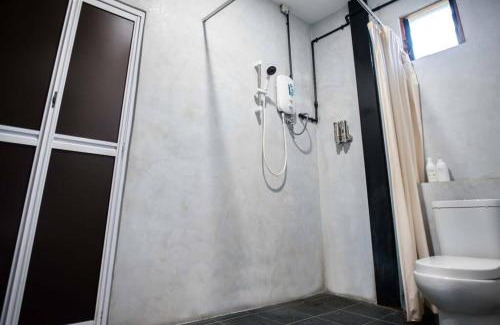 Kuala Klawang House | New DurianFarmBrick Villa22 pax FeldaTiTi