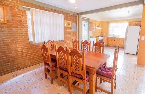 Cocoyoc House | New Family House in Cocoyoc: Pool & BBQ Area
