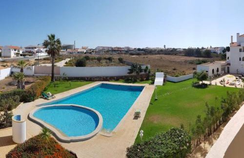 Sagres Apartment | New Flat surround by beaches.