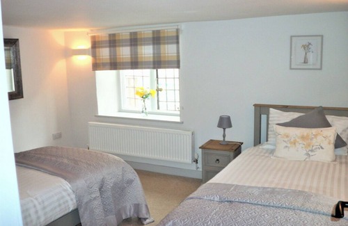 New Forest District Cabin | New Forest Escapes. Sleeps 2-6 Quirky, historical and a great base to explore.