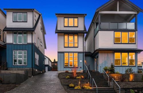 Squire Park House | New House in peaceful and trendy Central District