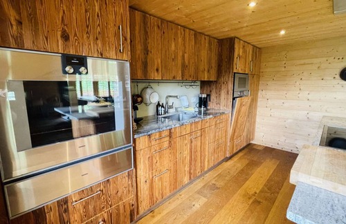 Grindelwald Ski Chalet | New in Grindelwald-Chalet Caramelle, Top of Grindelwald