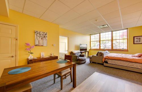 New Kensington Apartment | New Kensington Apt Near Parks Pets Welcome!