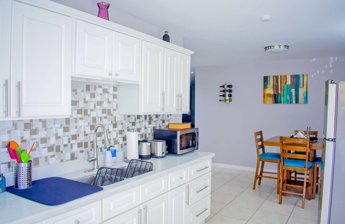 New Kingston Apartment | New Kingston Corporate Apts at Donhead