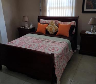 New Kingston Apartment | New Kingston Luxurious Secure Condo