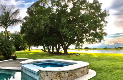 Xoxocotla Villa | NEW Lake & Play Private Waterski/Wakeboard Resort!