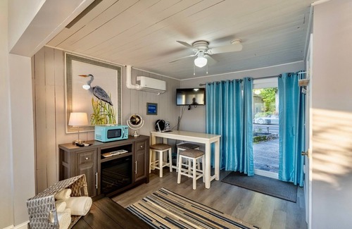 Alton Bay Apartment | NEW Lakefront Escape Private Dock & Lake Views