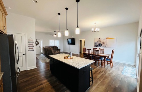 Bumpass House | NEW Lakefront Home, Joan's Point Lake Anna
