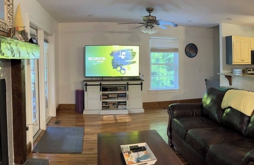 Central House | NEW!Lakefront retreat with huge dock, private cove. Perfect for Clemson Football