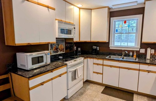 Saucier House | NEW LIST Cozy 3BR Family Home, Quiet Wooded Retreat, 20 Miles to Beach & Casino
