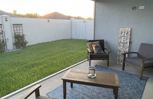 Okahumpka House | NEW LISTING! 2 bed/2 bath-pet friendly home -Village of Newell w/free golf cart