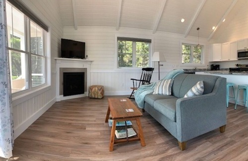 Sebasco House | New Listing! Island View Cottage
