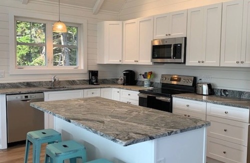 Sebasco House | New Listing! Island View Cottage