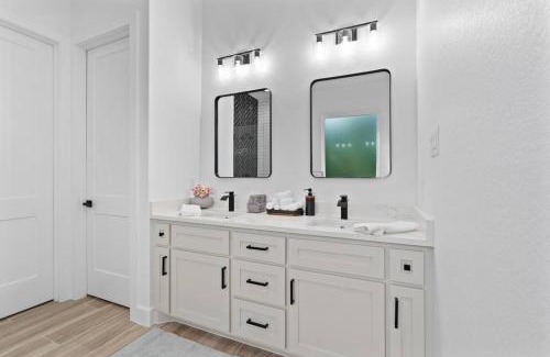 Walden on Lake Conroe House | New Listing Modern Lake Conroe Oasis