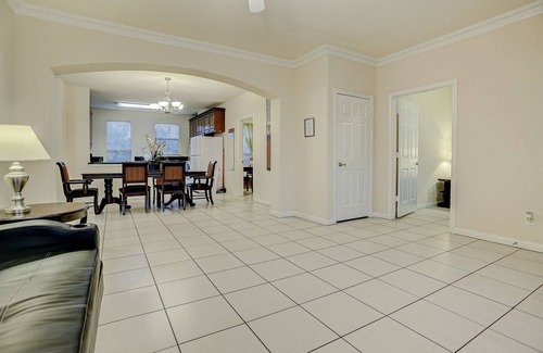 Spring Branch Central Condo | New Listing! Newly furnished condo, I-10 West/Beltway 8, 4 bedrm 2 bath, 77080