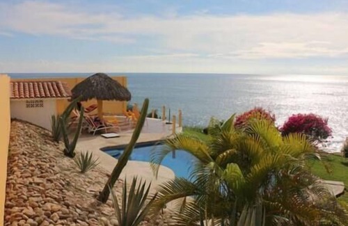 Bacocho Condo | New Listing! Ocean + comfort equals perfect