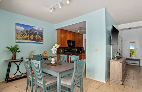 Lihue Condo | New Listing! Ocean and Pool Front Remodeled Condo