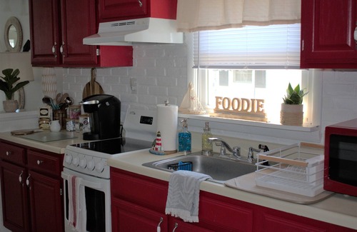 Villas Cottage | NEW LISTING! Villas Quaint Coastal Cottage short drive to Beaches