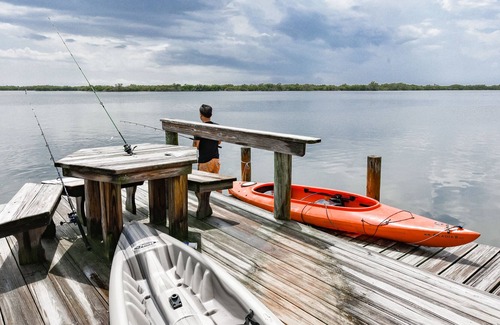 Cocoa Isles House | New Listing- WaterFront Dock with kayak launch
