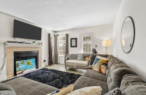 South Semoran House | NEW London House Orlando Airport Private Condo