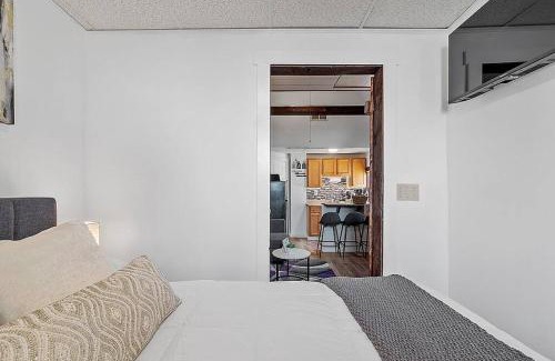 Laconia Apartment | NEW! Lovely unit w/PRIVATE Hot Tub and patio!