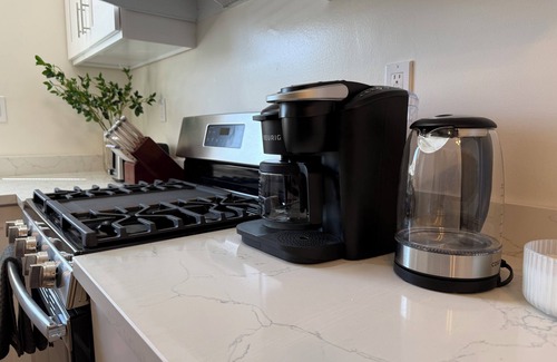 Old Mountain View House | New Lux and Cozy MTV Downtown Traveler's Dream Home