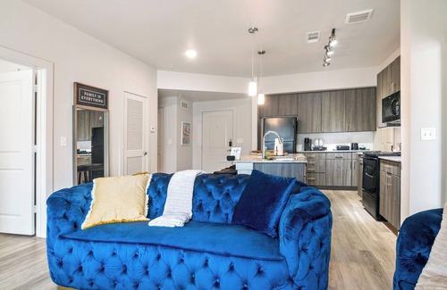 George Bush Park/Eldridge Condo | NEW Luxurious, Spacious 2 bd GATED community