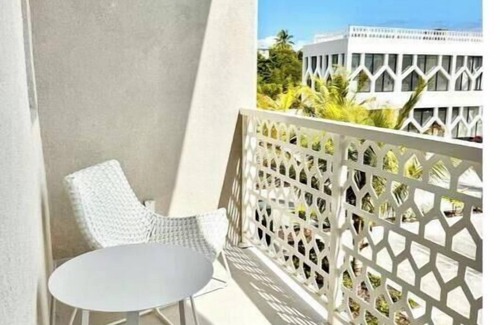 Westwind Apartment | New luxury 1bd - Gated - Pool, Beach and Gym access - Quiet and Relaxing