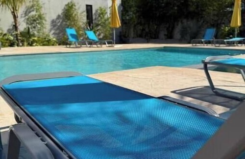 Westwind Apartment | New luxury 1bd - Gated - Pool, Beach and Gym access - Quiet and Relaxing