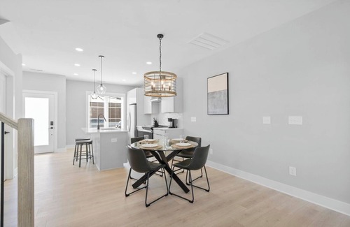 Charlotte House | New Luxury 3BR, 3.5 Bath Townhome In Charlotte, NC