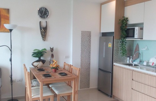 North Pattaya Apartment | New luxury condo 7th floor sea view fully furnished free shuttle service