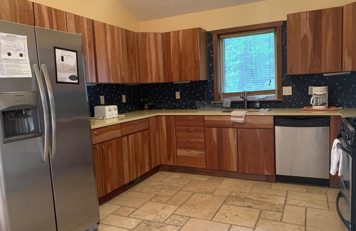 Terra Alta House | New!! Mcferson located in Beautiful Alphine Lake Resort